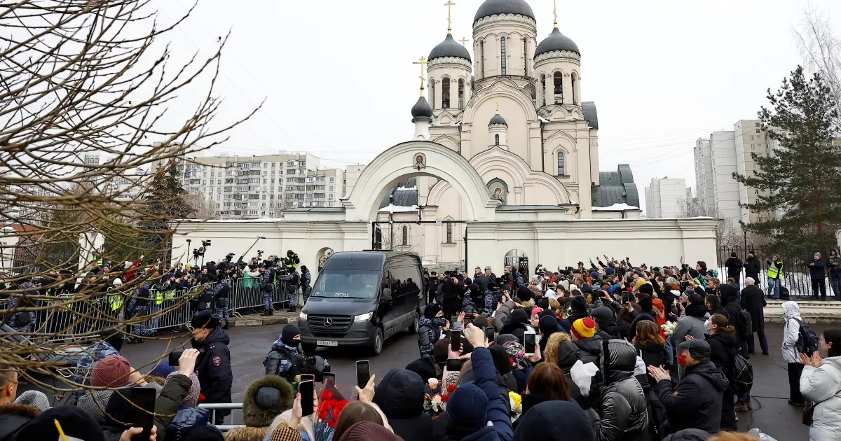 Why Russians tolerate Putin